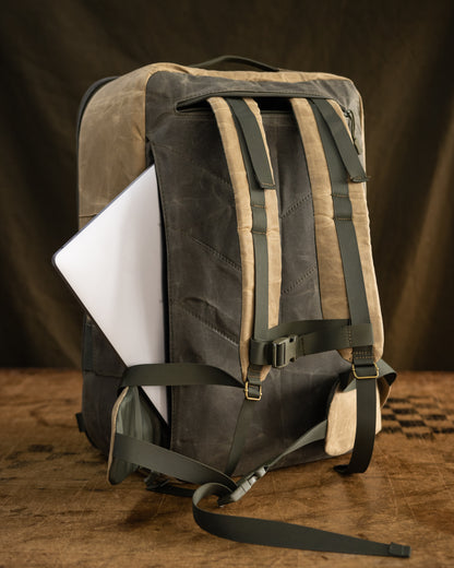 The Passenger 35L